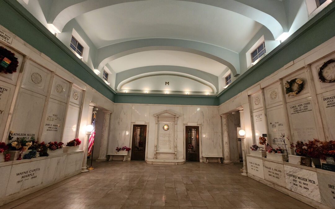 White Rose Luminary Service is November 22